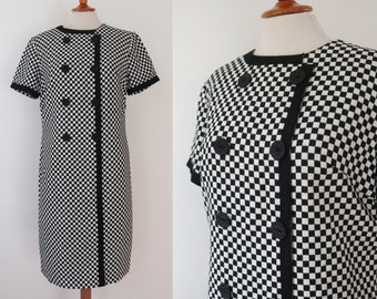 Cool DEADSTOCK 60s MOD Dress In Black White Squared Op Art // Noomi // Size 40 // Made In Denmark