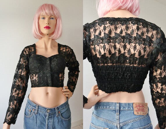 crop top 80s outfit