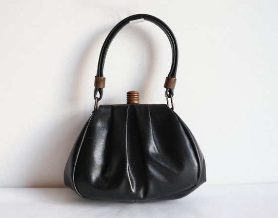 Black 30s40s Vintage Bag // Golden Closure // Vega