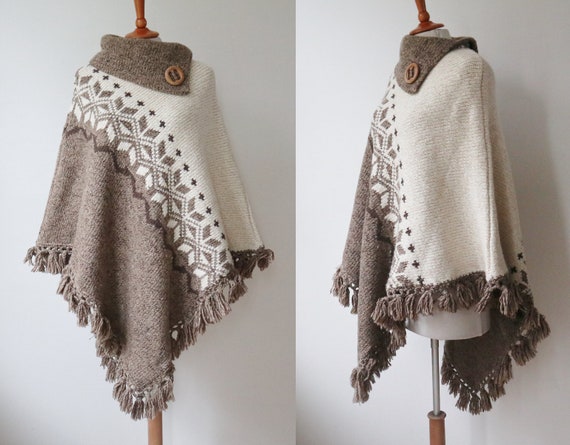 Ivory/sand/brown 90s00 Knitted Vintage Poncho With Fringes
