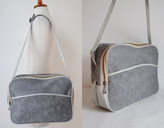 Gray Ivory 60s Vintage Vinyl Bag // Travel Bag //