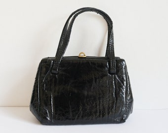 Black 60s Vintage Top Handle Vinyl Bag  // Golden Closure // Vegan Bag