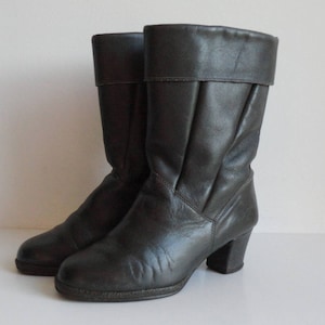 Cool Gray Vintage Leather Boots // Lined // Size 38 // Made In Denmark