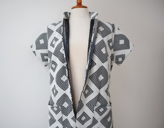 Graphic Printed 70s Vtg. Dress // Front Zipper //… - image 7