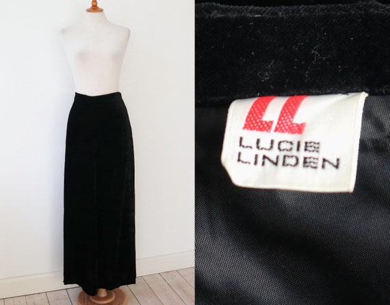 Black Velvet 70s80s Vtg. Maxi Skirt With Slits //… - image 7