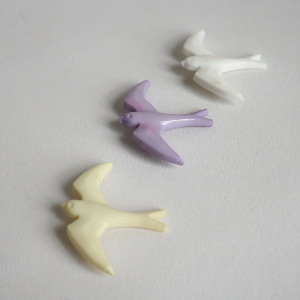 Lot de 3 véganes des années 70. Broches oiseaux // Plastique violet pastel // Fabriquées au Danemark