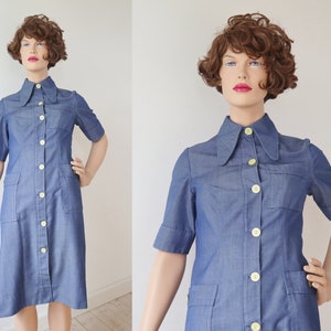Blue 70s Vintage Denim Dress With Big Collar & Stitching // Yellow Buttoned Dress // Arizona Super // Size M