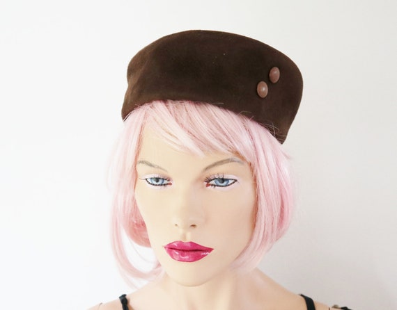 Brown 60s Suede Vintage Pillbox Hat // Size 51