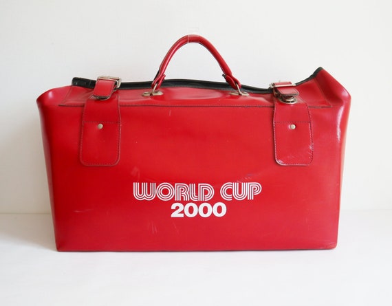 Red VTG. Vinyl Bag With White Print // World Cup 2000 // Sport bag // Weekend Bag