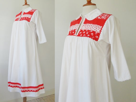 White 70s Vintage Corduroy Dress With Peter Pan C… - image 2