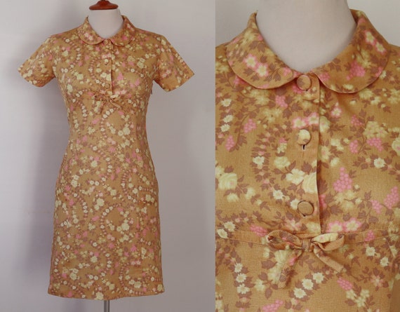 Cute Yellow 60s Dress With Peter Pan Collar // Pin
