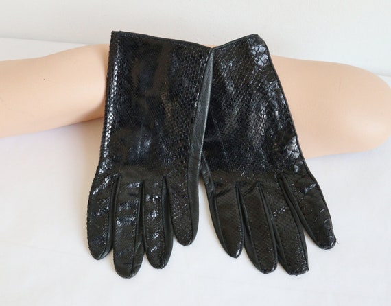 Black Reptile Vtg. Gloves With Black Leather // Si