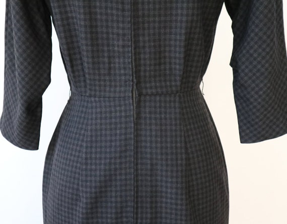 Cool 50s Vintage Dress // Tartan Print In Black A… - image 9