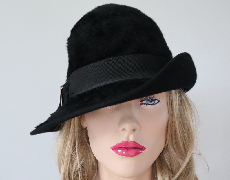 fuzzy hat black