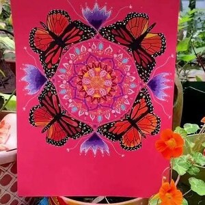 Pintura de mandala de borboleta monarca