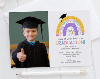 Faire-part de remise des diplômes préscolaires, Faire-part école arc-en-ciel, Faire-part préscolaire, Remise des diplômes de la maternelle, Faire-part de remise des diplômes | 794,1