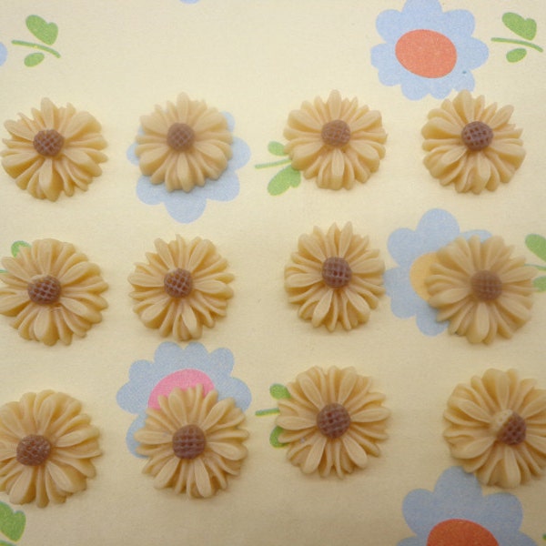 Flower Cabochons Resin Flowers 20pcs khaki Color Resin Sunflower Charms--14mm