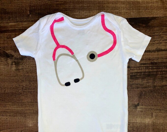 Stethoscope baby bodysuit multiple color options / Nurse baby / Doctor baby / Dr. Baby outfit/ Future Doctor / Future nurse /My Mom's a Hero