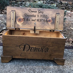 Toy Chest/Toy Box/Personalize/Memory Keeper/Christmas Gift/ Birthday Gift/Baby Gift/Graduation Gift/Pet Storage/Hand Carved/Made in the USA zdjęcie 3