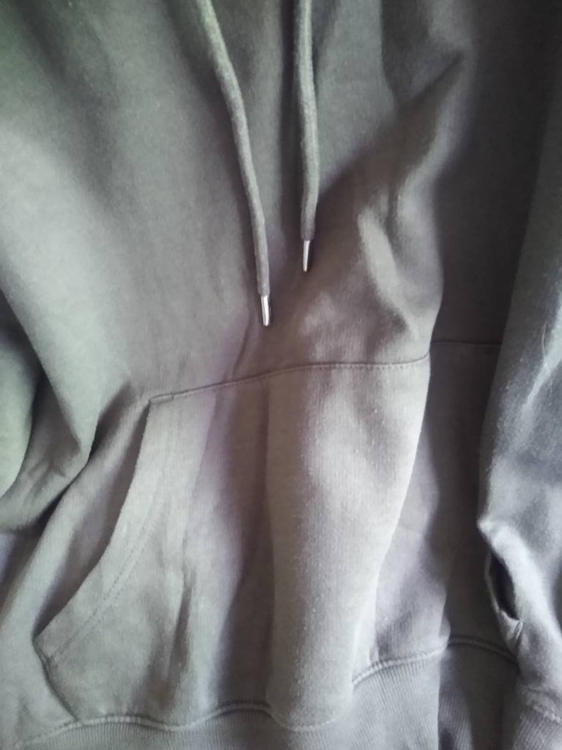 Green hoodie with front pockets / autumn / street wear image 7