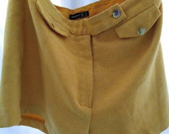 Yellow mellow wool Boho shorts with brass buttons and pockets / beach / casual / going out/ summer / festival / pants
