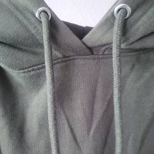 Green hoodie with front pockets / autumn / street wear image 6