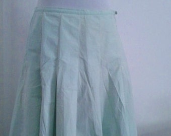 Beautiful Vintage pleated cotton Midi skirt in a cool mint colour / spring / summer
