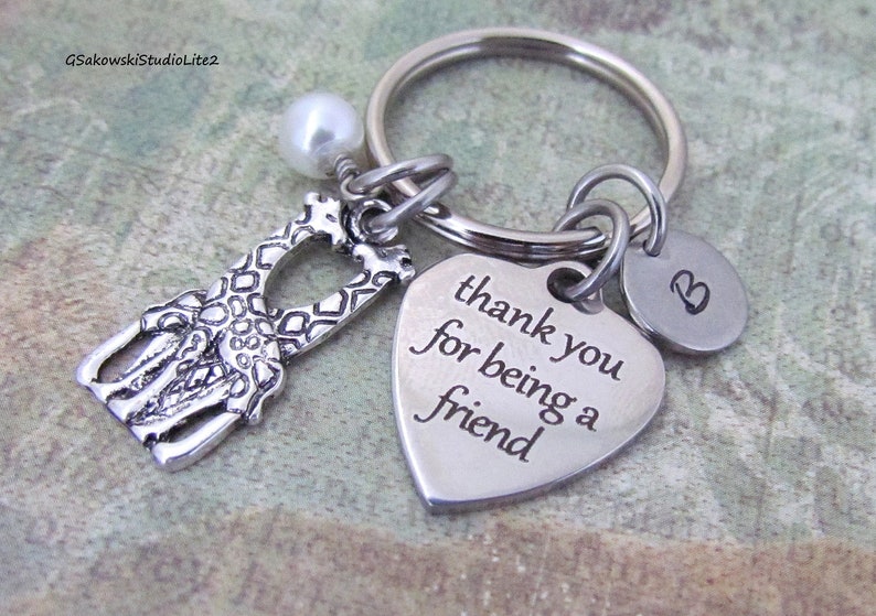 Personalized Antique Silver Initial Best Friend Gift Keyring Key Chain Thank you for being a friend Giraffe Heart Charm Key Ring