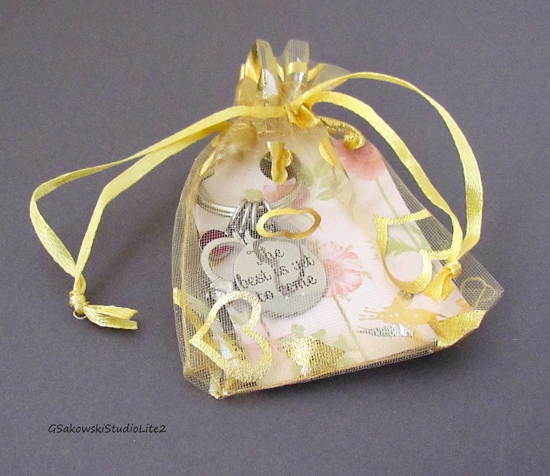 Personalized Initial Artist Gift Keyring Key Chain Life is a great big canvas throw all the paint on it Artist Palette Charm Key Ring
