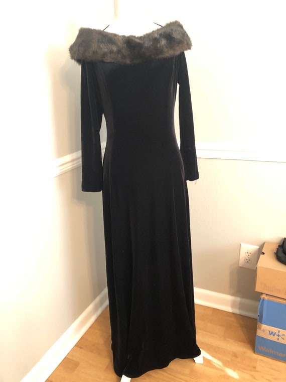 Glamorous 90’s Stretch Velvet Off the Shoulder Gow