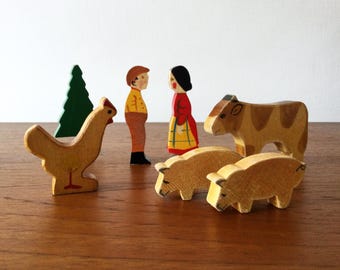 Vintage Wooden Farm Set, 7 Pieces - Farm Couple, Tree, Hen, Pigs & Cows, Waldorf Natural Toys, Made in Switzerland