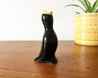 Vintage Blackbird Pie Funnel, Traditional Baking Tool, Collectible Kitchenalia