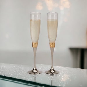Custom Champagne Toasting Flutes Hammered Gold Banded Glass Set engrave free toasting wedding anniversary toasting flutes