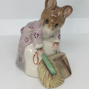 Royal Albert Beatrix Potter “Hunca Munca Sweeping”