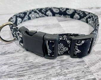 Black Bandana Dog Collar for medium size male or female dogs,  with 1 inch width, personalize with Best Friend charm or Paw Print