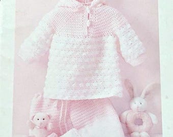 Bernat 530109 BABY LOVE knit crochet pattern Booklet Softee baby designs 2003