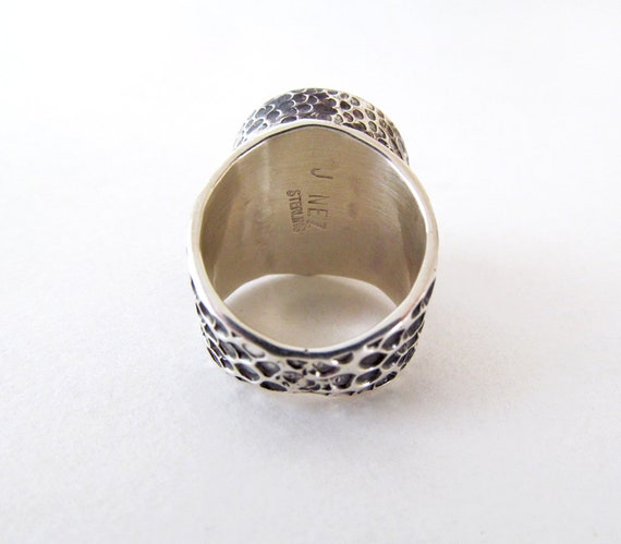 Thick Hammered Sterling Silver Ring with Black On… - image 9