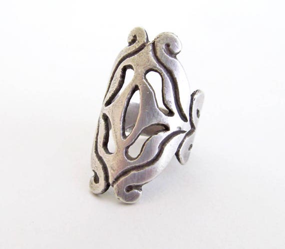 Vintage Sterling Silver Scroll Ring: Rustic Medieval Statement Jewelry View 2