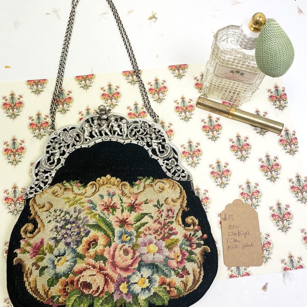 Geborduurde tas Gobelin Petit point met 800 zilveren beugel angel putti VINTAGE #13