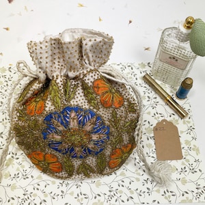 Pompadour Reticule VINTAGE #22 bag embroidered with thread and glass beads
