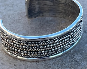 【美品】Navajo Tahe バングル／12K GF×SV925／迅速発送 Tahe NAVAJO Sterling and 1/20 12K GF Cuff Bracelet - Etsy