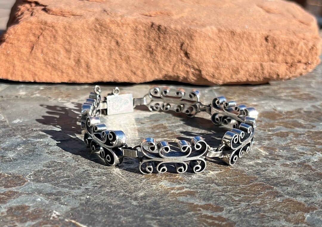 FIFTH　TAXCO SILVER BRACELET Vintage Taxco Sterling Bracelet Mexican Silver Signed JS