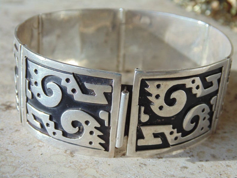 Vintage Mexican Modernist Sterling Silver Curved Panel Hinged Bracelet image 2