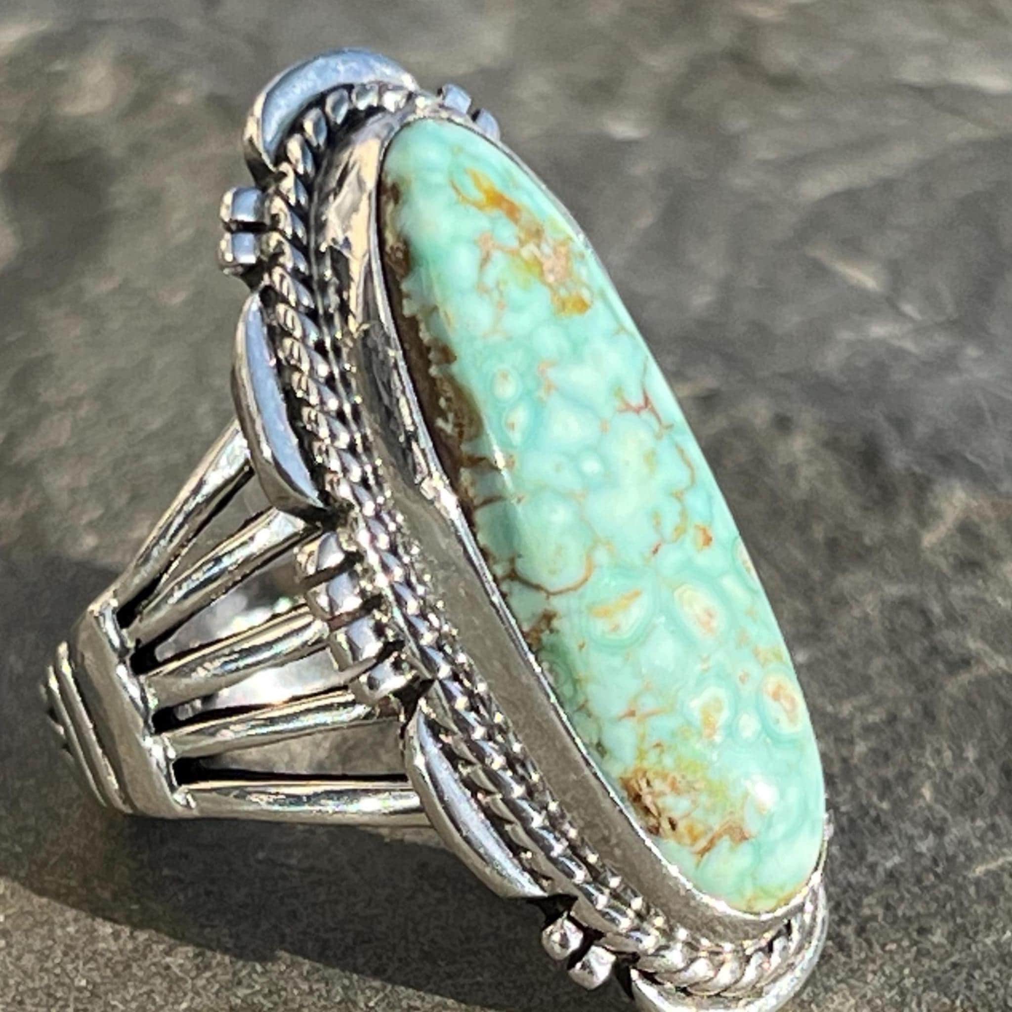 Navajo Frederick Chavez ターコイズ リング®️868 Fredrick Chavez ~ Vintage Navajo Turquoise Sterling Silver