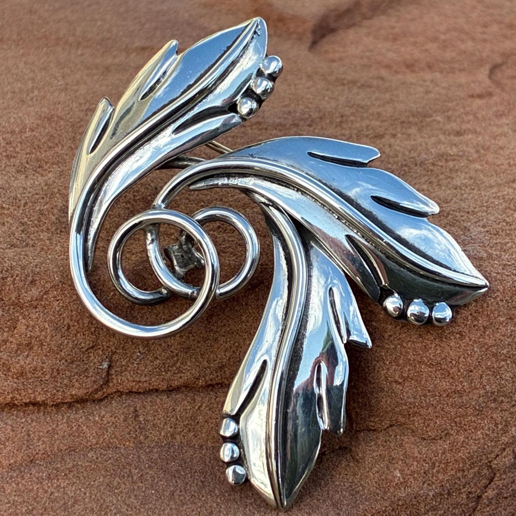 Vintage MEXICO SILVER 925 リボン＆ハートピアス Vintage MEXICO SILVER 925 リボン＆ハートピアス