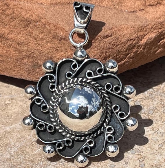 Vintage Taxco Sterling Silver Flower Pendant: Bernice Goodspeed Design