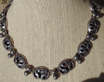 Victoria ~ Sterling Silver Angel Shadow Box Link Choker / Necklace with Screw Back Earrings
