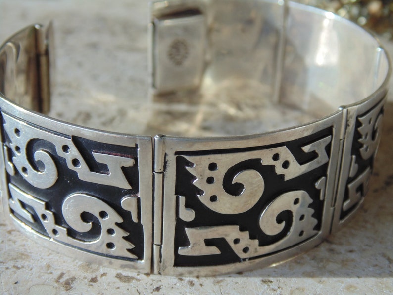 Vintage Mexican Modernist Sterling Silver Curved Panel Hinged Bracelet image 1