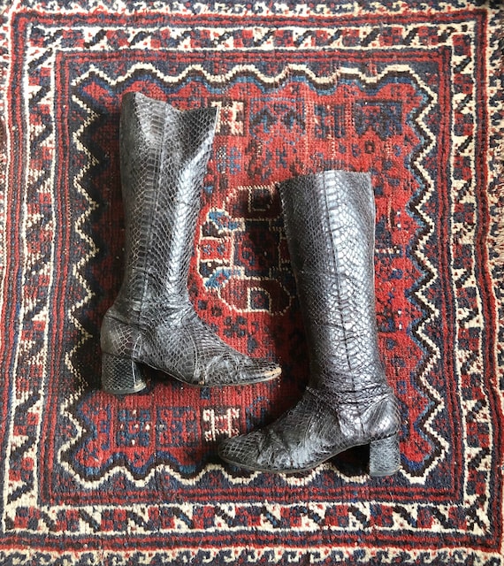 Vintage 60s Deep Purple Snakeskin Go Go Boots