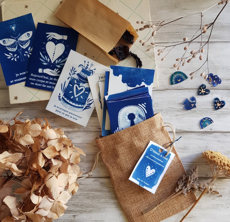 Cartes mantras oracle, affirmations positives, 18 cartes. cyanotype image 1